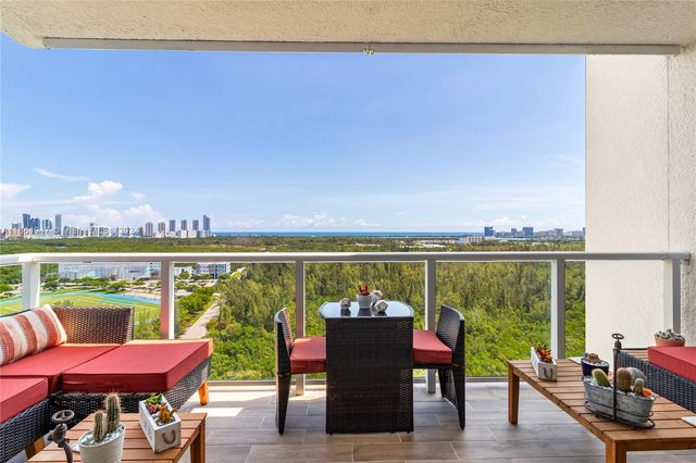 $559,500 | 15051 Royal Oaks Lane, Unit 2101 | North Miami