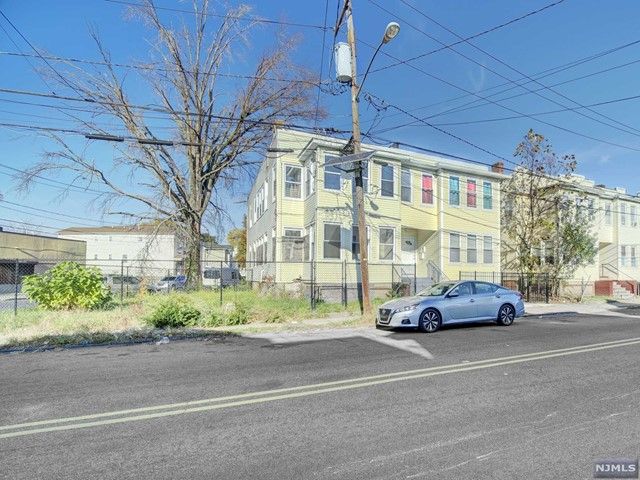 $350,000 | 83-87 Wolcott Terrace | Weequahic