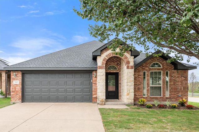 $325,000 | 2845 Wakecrest Drive | Chapel Creek