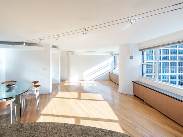 $2,295,000 | 77 East 12th Street, Unit 12J | Greenwich Village