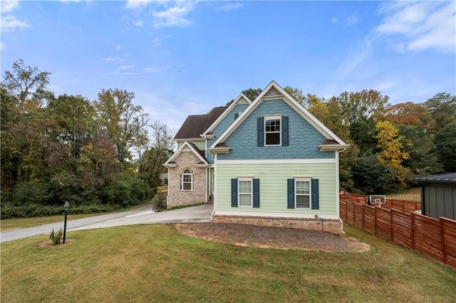 $455,000 | 1597 Clay Road Southwest