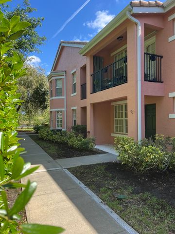 $266,500 | 150 Southwest Peacock Boulevard, Unit 26102 | Fountainview