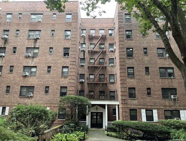 $260,000 | 83-83 118th Street, Unit 1G | Kew Gardens