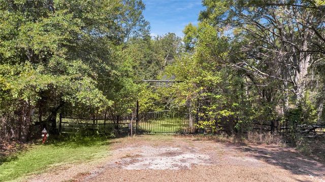 $800,000 | 6875 Clearwater Ranch Road