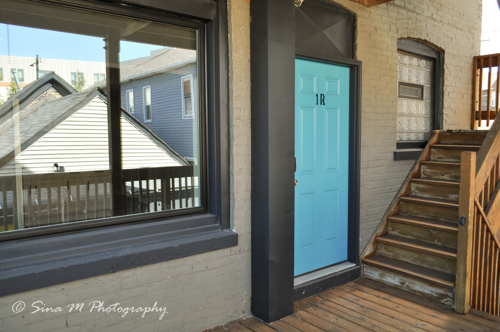 a view of front door deck