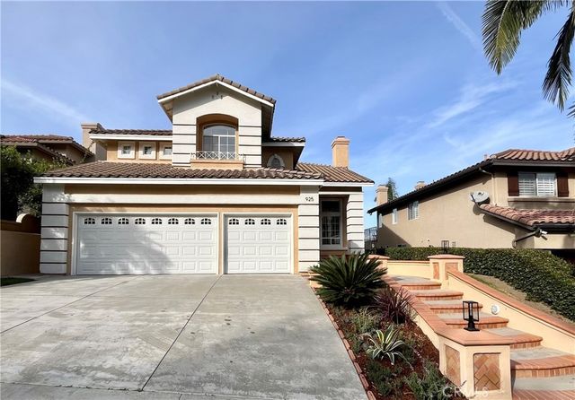 $1,595,000 | 925 South Wildrose Lane | Anaheim Hills