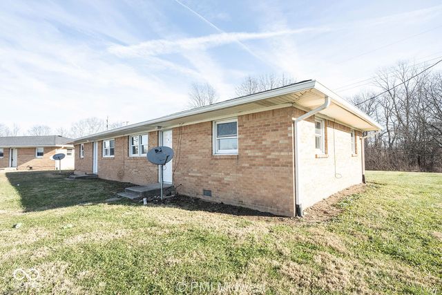 $850 | 2950 Highway 52, Unit 16 | Sugar Creek Township - Hancock County