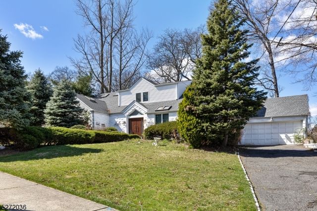 $1,399,999 | 96 Elmwood Avenue | Passaic Park