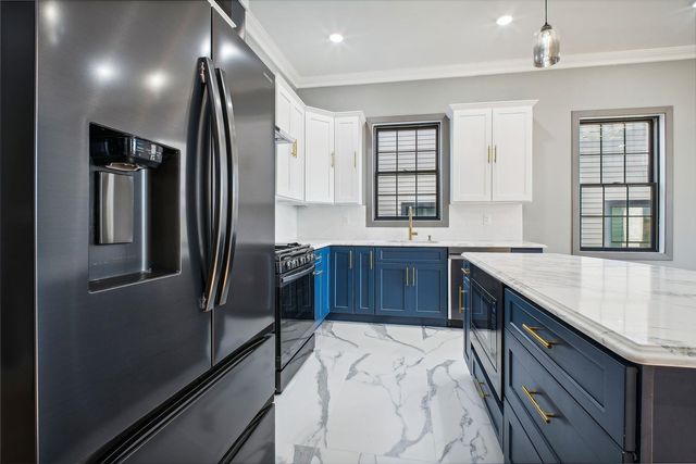 $1,099,000 | 24 Romaine Avenue, Unit 3 | McGinley Square