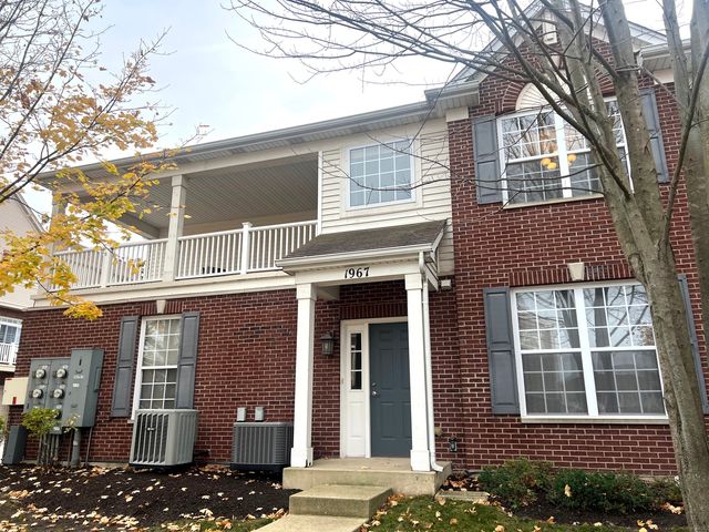 $389,000 | 1967 Oxley Circle | Naperville