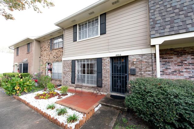 $176,000 | 4914 Milwee Street, Unit 4 | Oak Forest-Garden Oaks