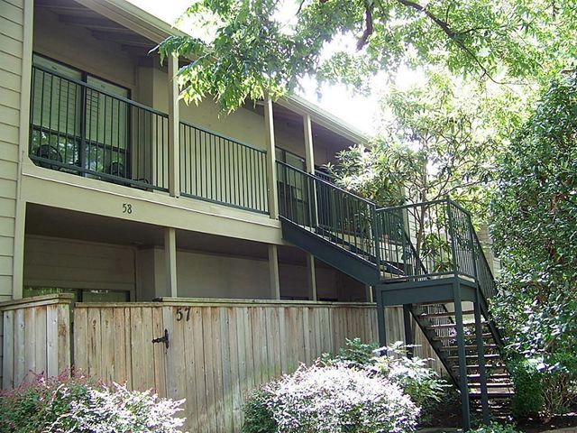 $1,475 | 1100 Augusta Drive, Unit 58 | Galleria