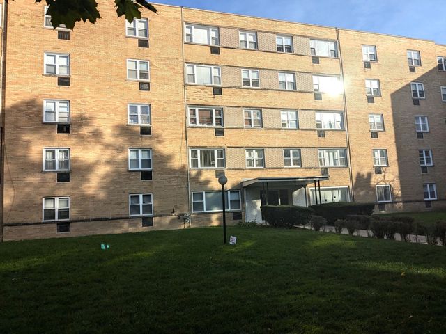 $1,500 | 6161 North Hoyne Avenue, Unit 20 | Granville Courts