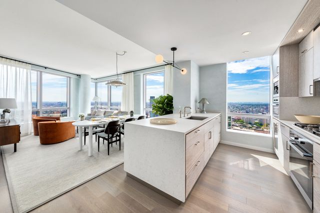 $2,950,000 | 1 City Point, Unit 61E | Downtown Brooklyn