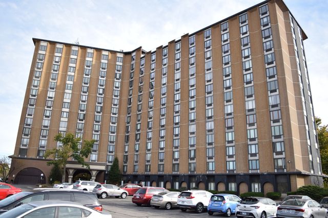 $1,450 | 1 Renaissance Place, Unit 207 | Palatine