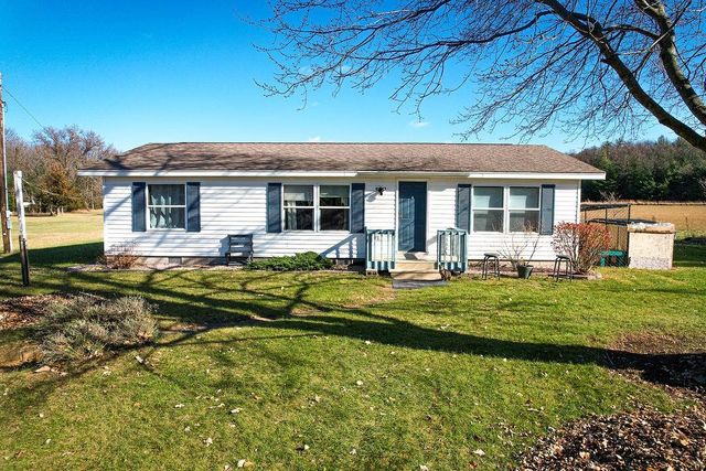 $305,000 | W3044 55th Street | Kildare