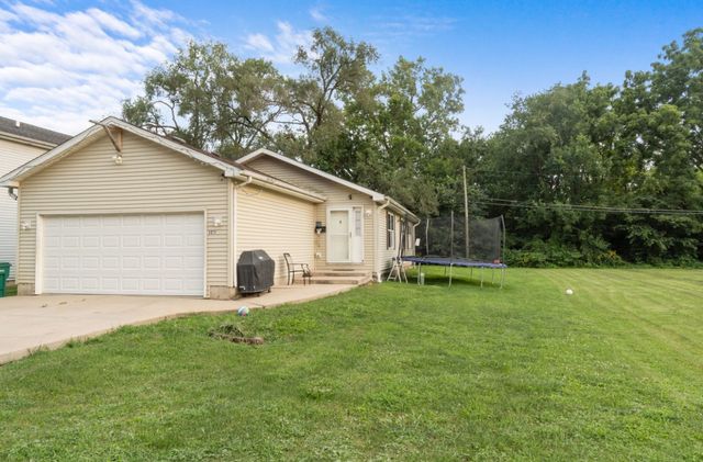 $284,999 | 1220 Woodruff Road | Joliet