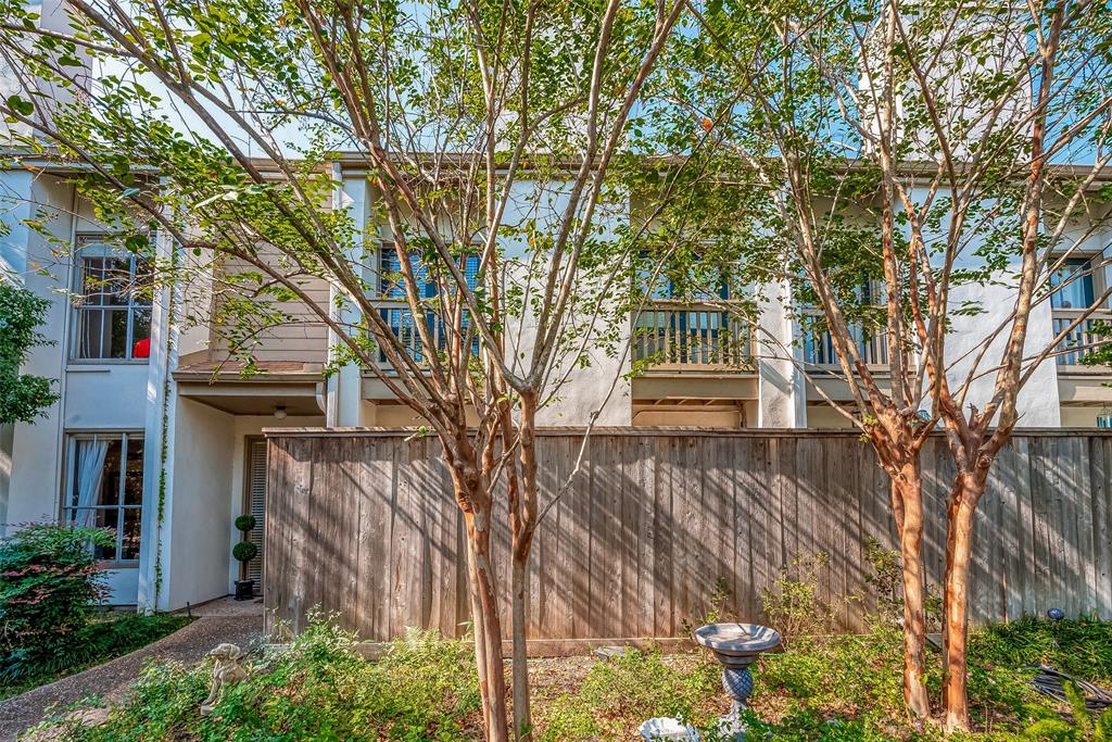 Extra large private patio with new fence