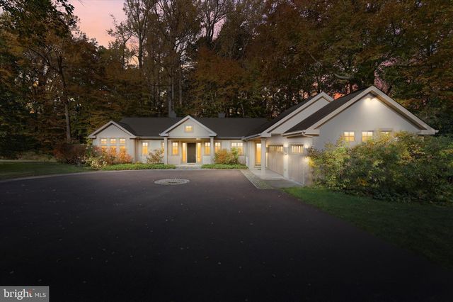 $1,295,000 | 55 Raintree Road | Pennsbury Township - Chester County