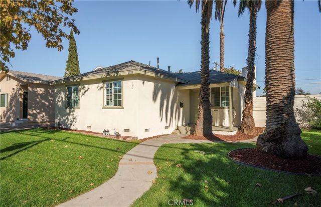 $850,000 | 7062 Coldwater Canyon Avenue | North Hollywood