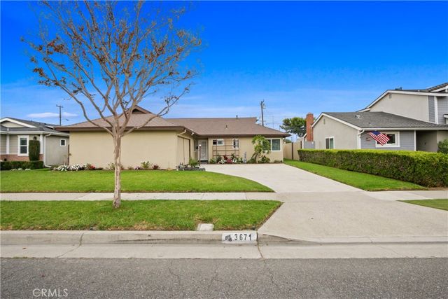 $1,298,000 | 3671 La Colmena Way | Rossmoor Highlands