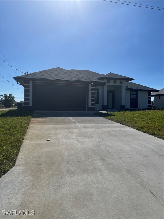 a view of house with yard