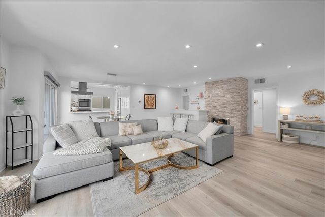 $1,399,000 | 1828 Holmby Avenue, Unit 201 | Westwood