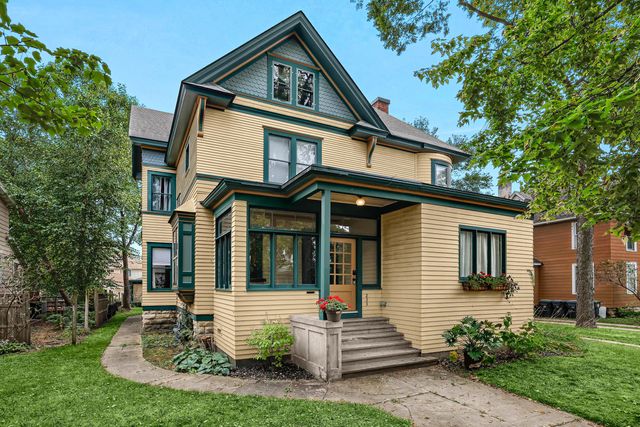 $574,900 | 233 9th Street South, Unit 235 | 10th and Cass Historic District