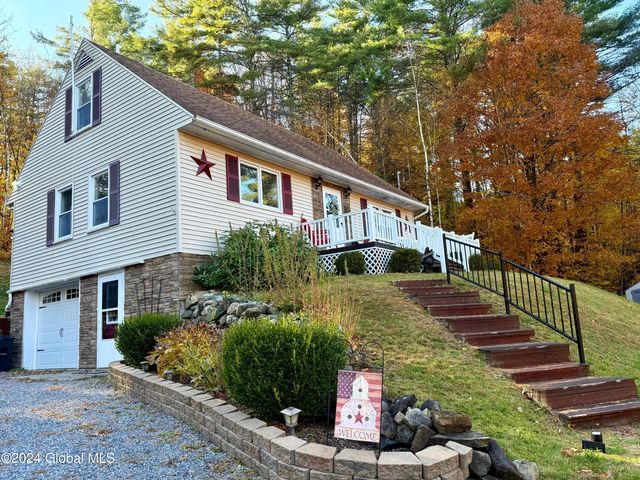 $475,900 | 113 New Vermont Road | Bolton