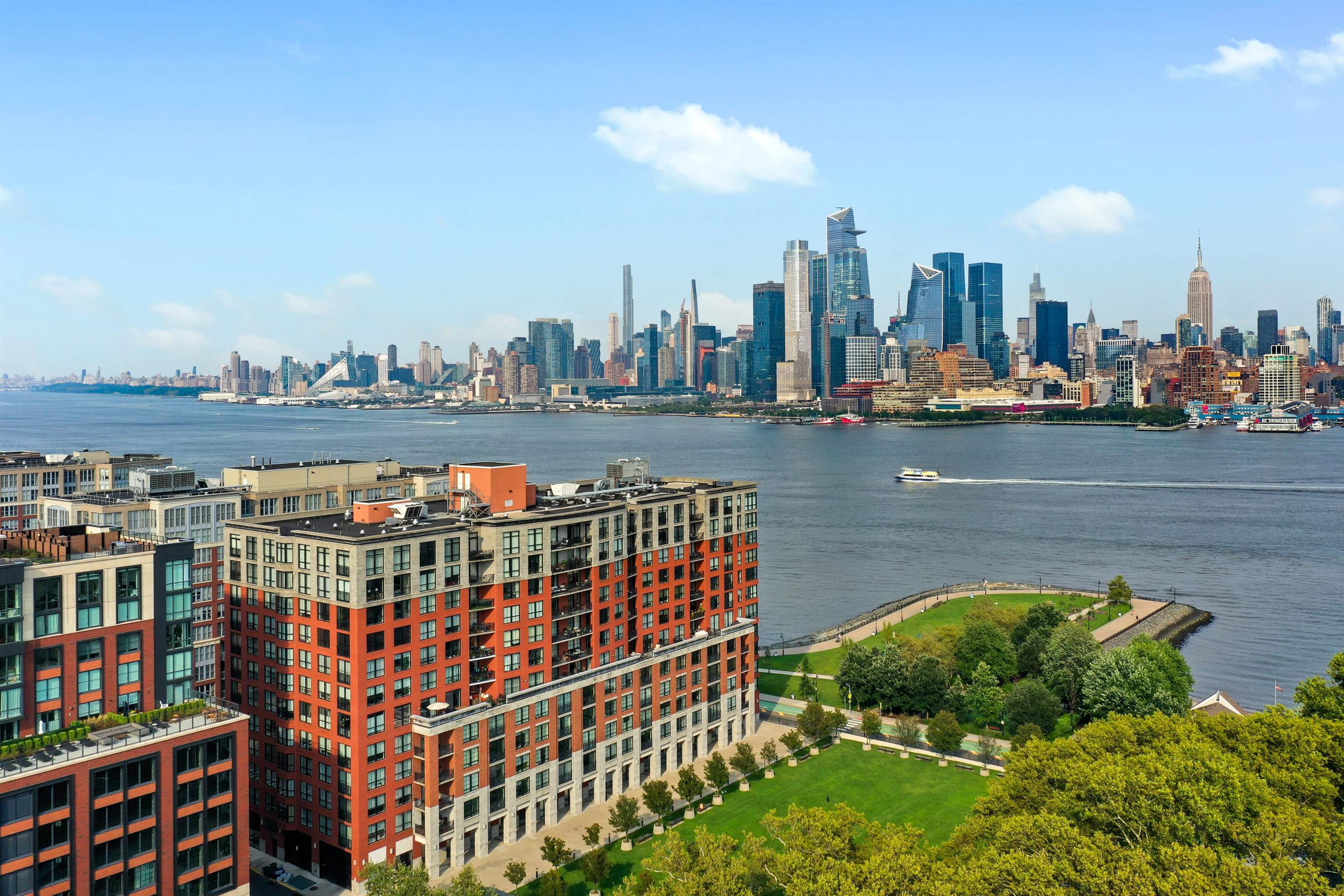 Hoboken South Waterfront - Apartments in Hoboken, NJ