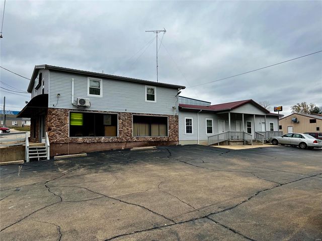 $299,900 | 150 North Hall Street | Potosi