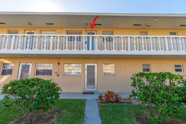 $112,000 | 2102 Northeast 1st Way, Unit 204 | Boynton Beach