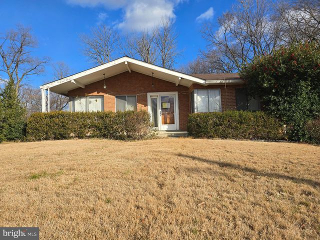 $359,000 | 505 Rosier Road | Fort Washington