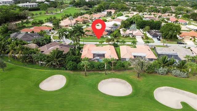 $1,350,000 | 5884 Pinebrook Drive | Boca del Mar