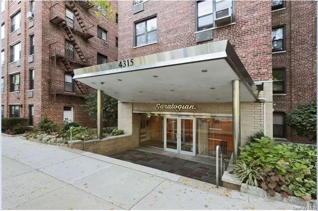 $239,000 | 4315 Webster Avenue, Unit 5E | Woodlawn Heights