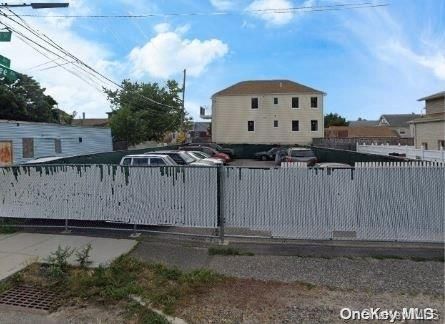 $260,000 | 163-50 104th Street | Howard Beach