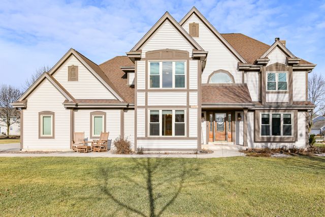 $870,000 | 8800 Marshfield Court | Franklin