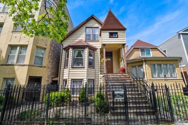 $699,900 | 4214 North Bernard Street | Irving Park