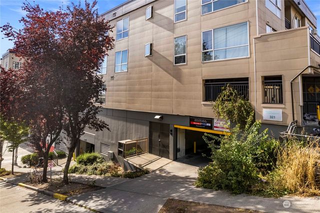 $359,950 | 321 10th Avenue South, Unit 715 | Yesler Terrace