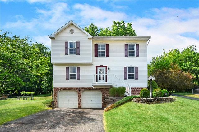 $376,000 | 1008 King Edward Drive | Cecil Township