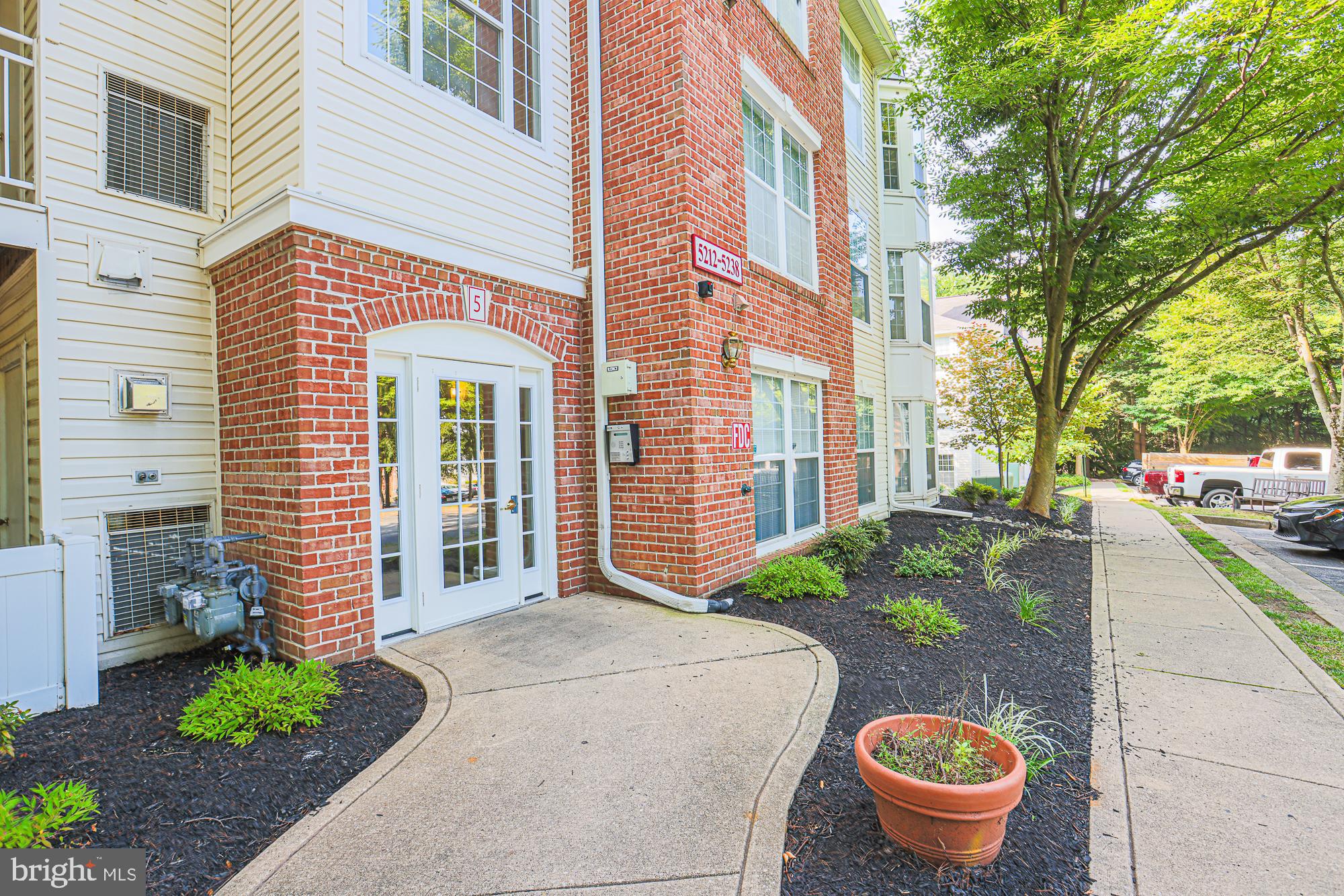 a house view with a outdoor space