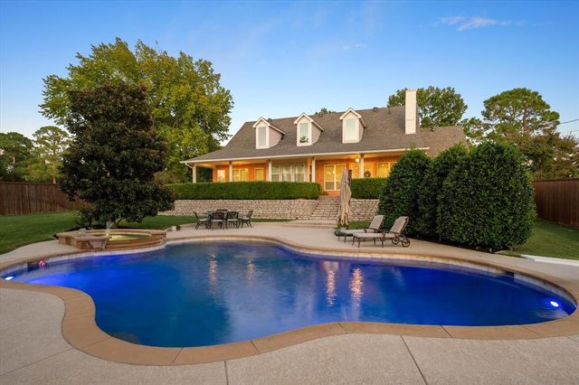 $1,200,000 | 4800 Behrens Road | South Central Colleyville