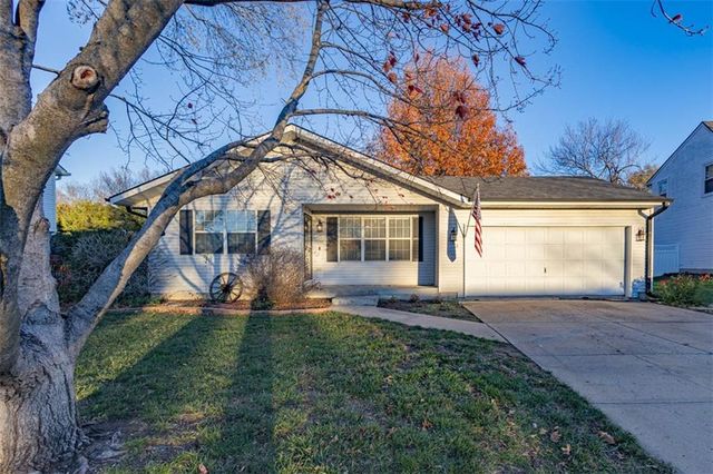 $299,950 | 213 North Poplar Drive | Gardner