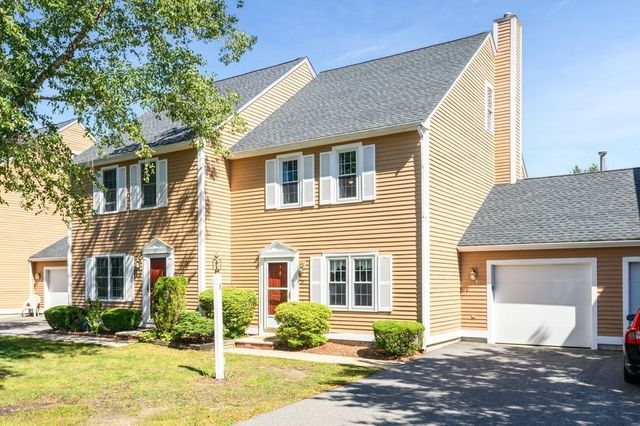 $519,900 | 35 Whittier Meadows Drive, Unit 35 | Amesbury