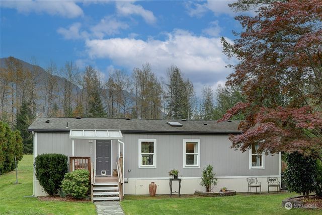 $399,950 | 15023 Moonlight Drive | Gold Bar