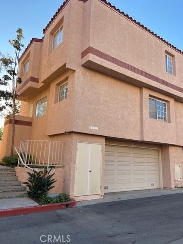 $4,200 | 3101 Plaza Del Amo, Unit 14 | Central Torrance