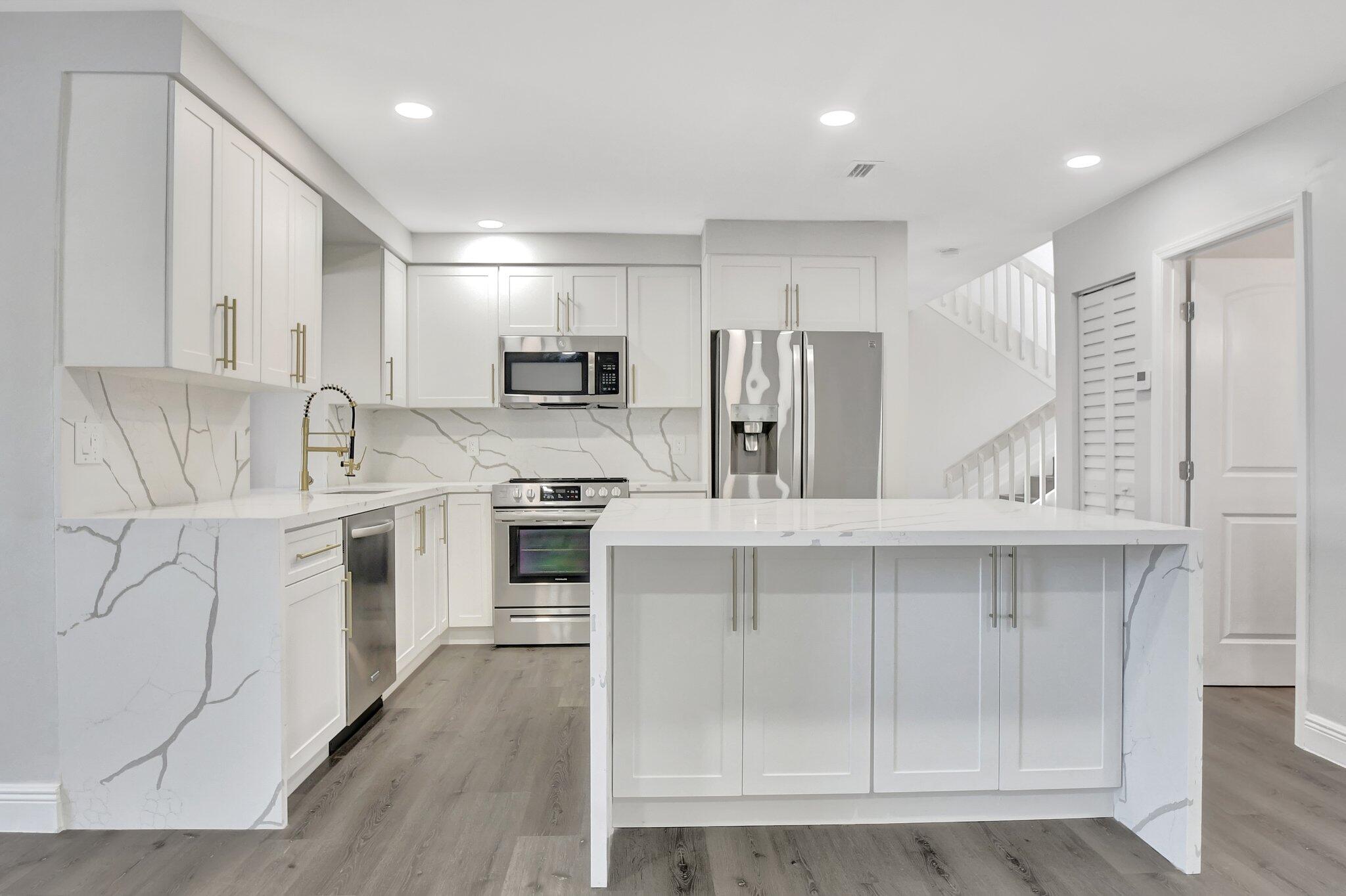 Gorgeous Renovated Kitchen