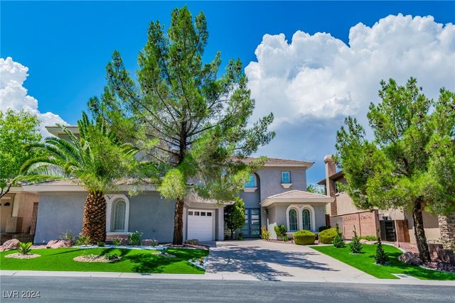 $1,495,000 | 133 South Buteo Woods Lane | The Canyons