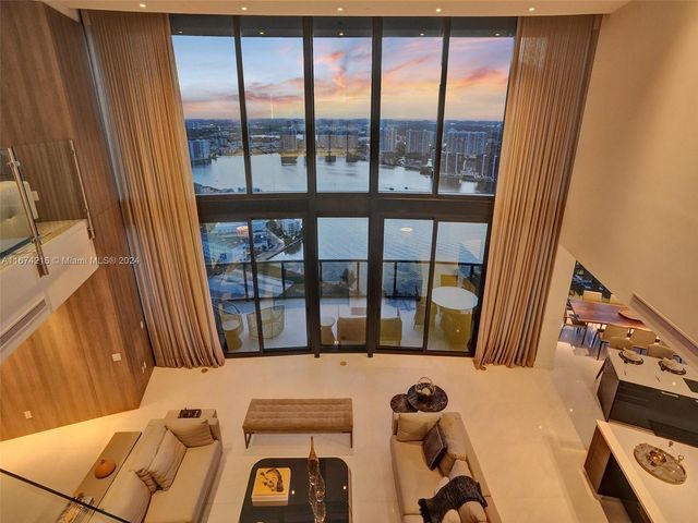 $4,950,000 | 18555 Collins Avenue, Unit 4403 | North Biscayne Beach