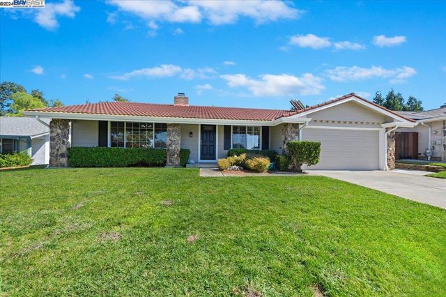 $1,598,000 | 2024 Westbrook Lane | South Livermore